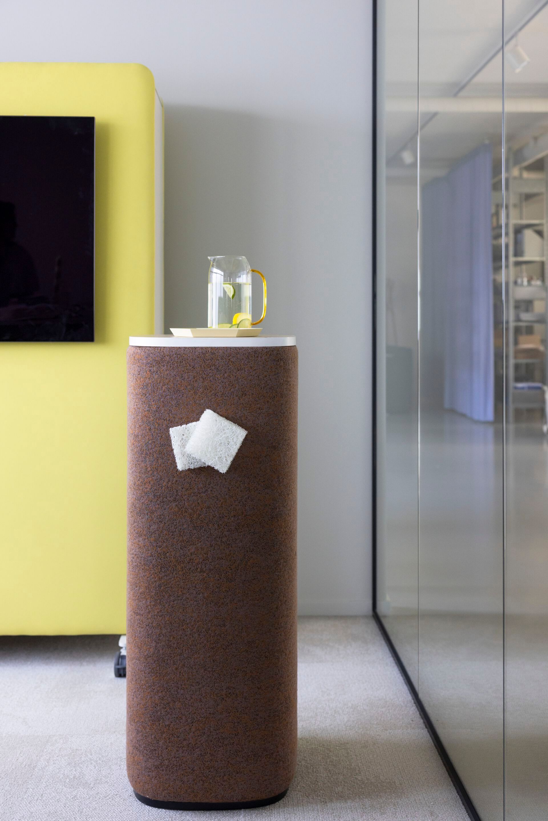 Ткань пьедестал с деревянной столешницей Cascando Pully ARCH-00069878 - Вид №10