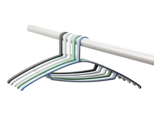 Пластиковая вешалка для одежды