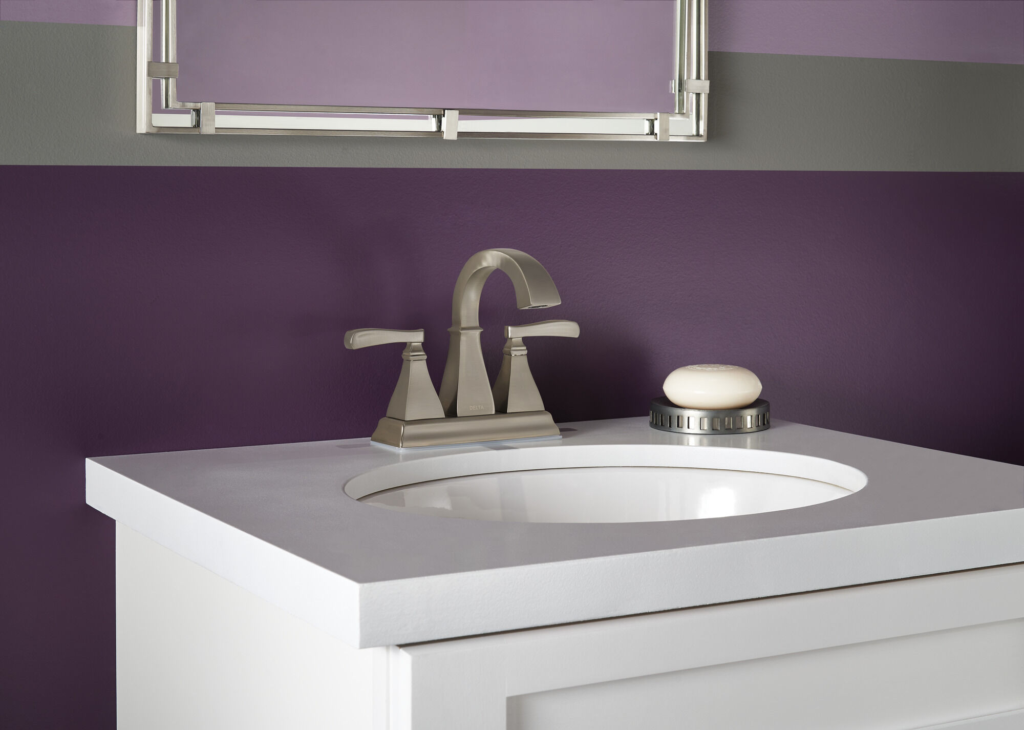 25718LF-SP Смеситель для ванной комнаты с двумя ручками Delta Faucet Lakewood Матовый никель Spotshield - Вид №3