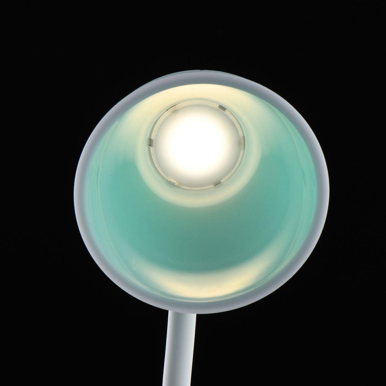 Настольная лампа белая с зеленым плафоном "Ракурс" 631036101 DE MARKT КЛАССИЧЕСКИЕ 00-3834934 Белый;зеленый;яркие  - Вид №1