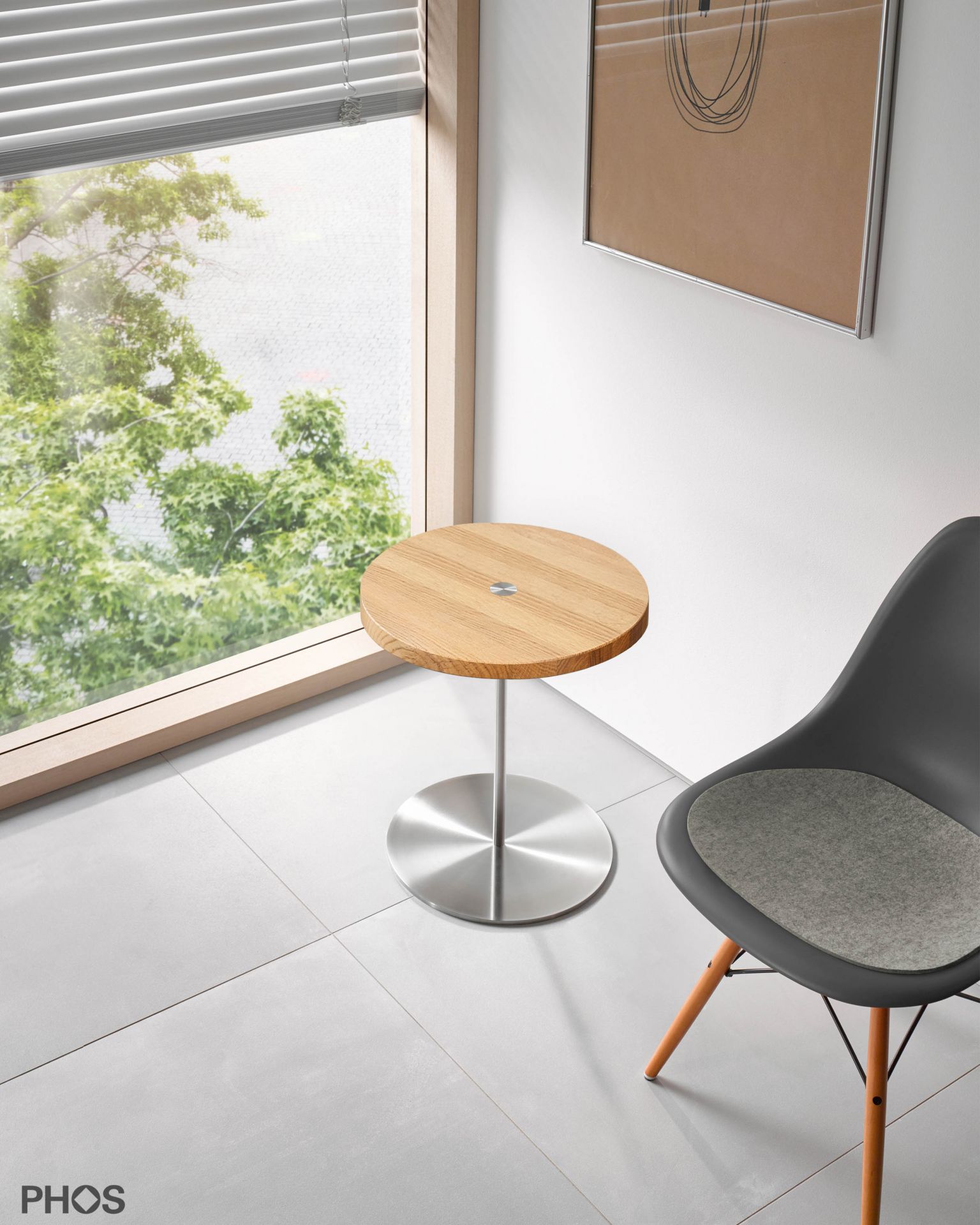 BT400-Eiche-E Приставной столик высотой 40 см, столешница из дуба, опорная плита из массивной нержавеющей стали. PHOS  - Вид №1