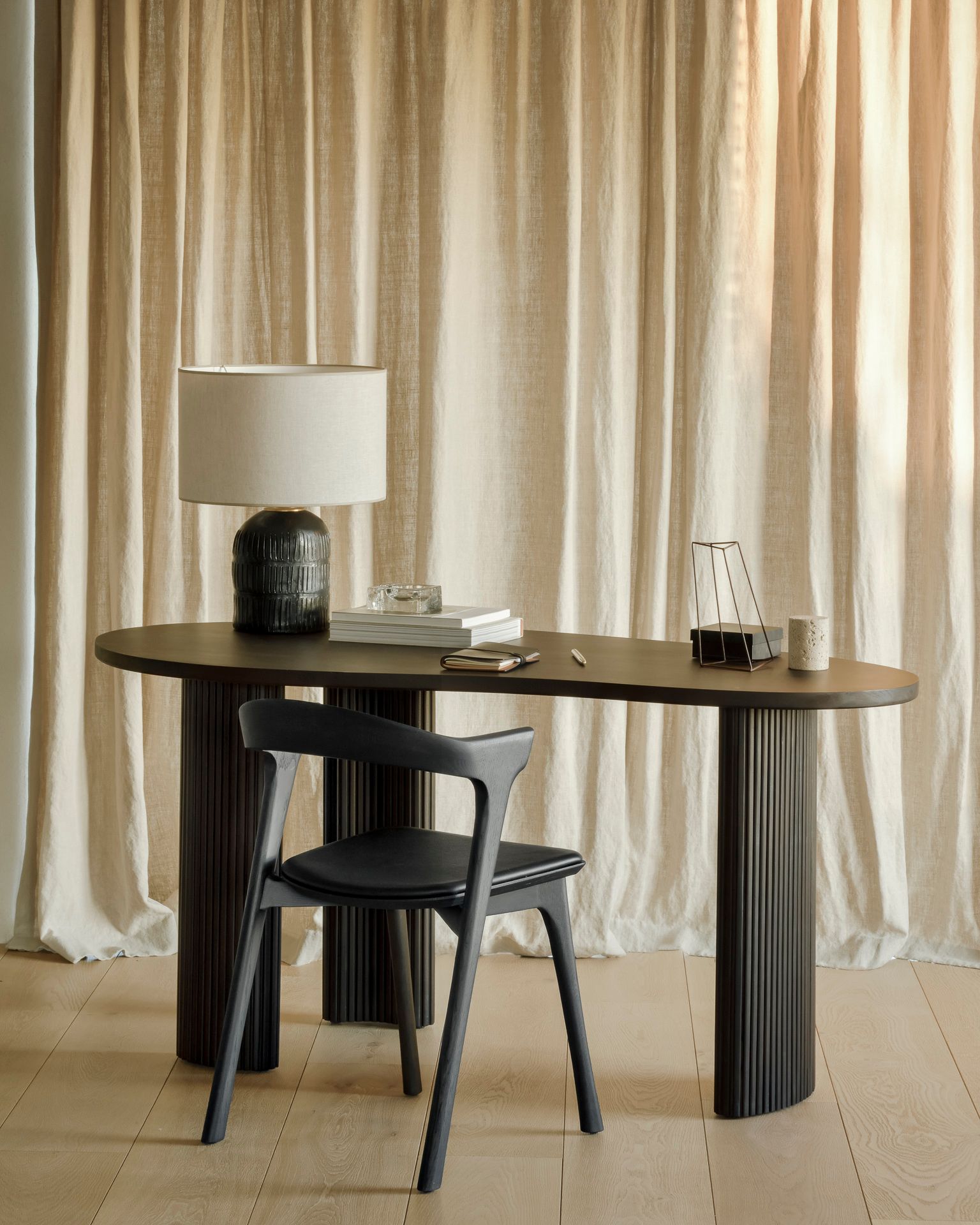 Дубовый стул с мягким сиденьем Ethnicraft Bok ARCH-00008275 - Вид №6