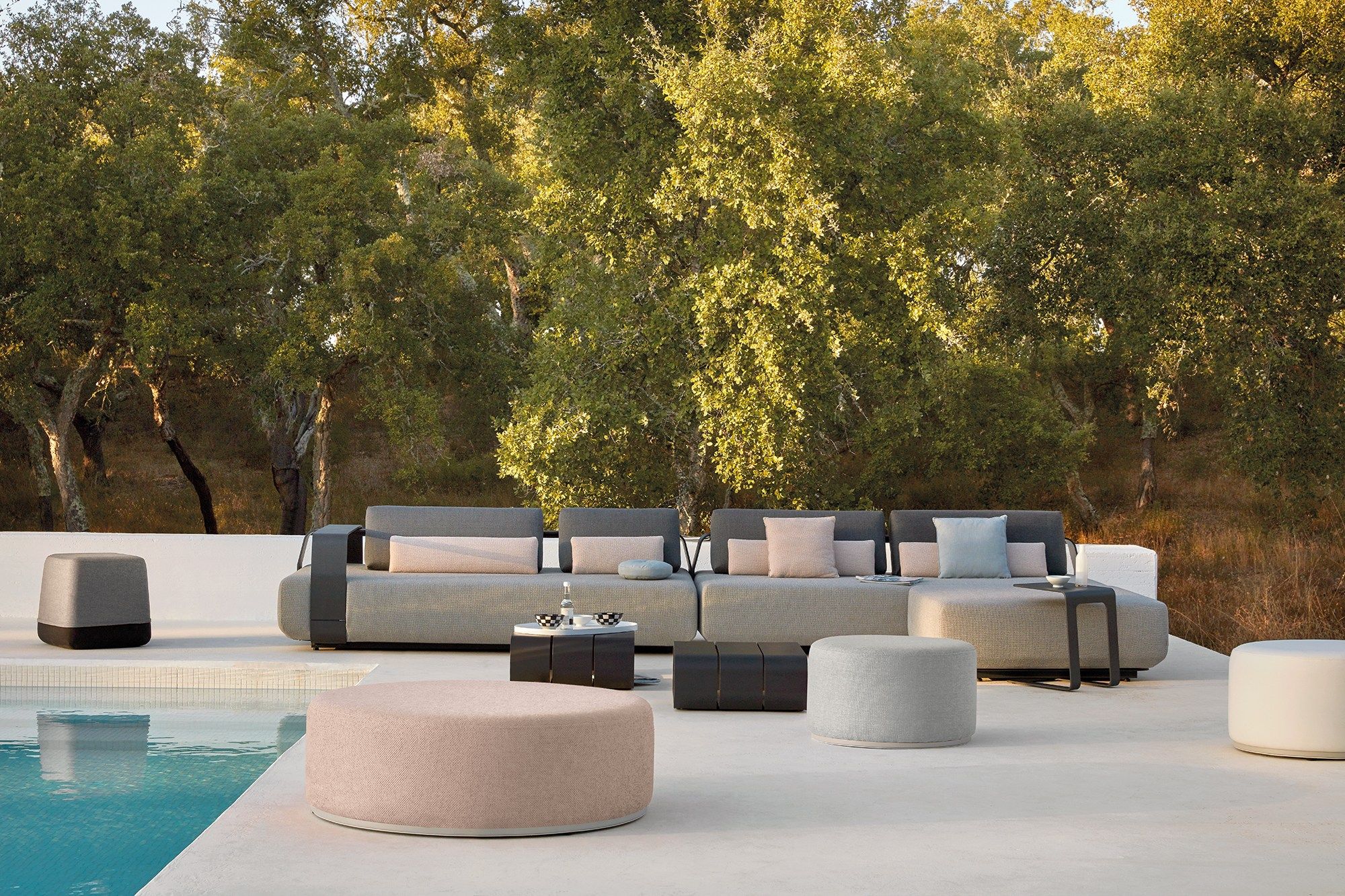 Ткань сад пуфик MANUTTI Kumo ARCH-00091237 - Вид №1