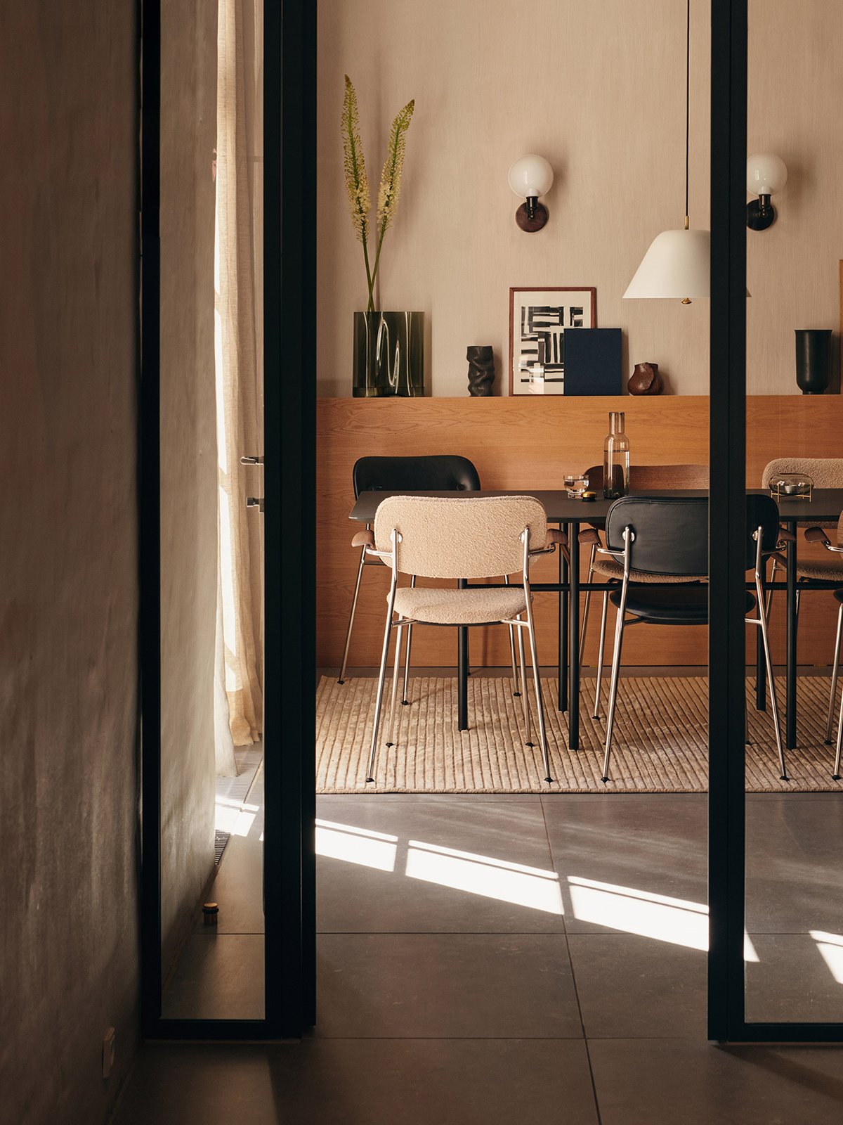 1110004-020300ZZ MENU Обеденный стул, полностью обитый, с подлокотником, Хром Дуб натуральный | Дакар 0250  - Вид №20