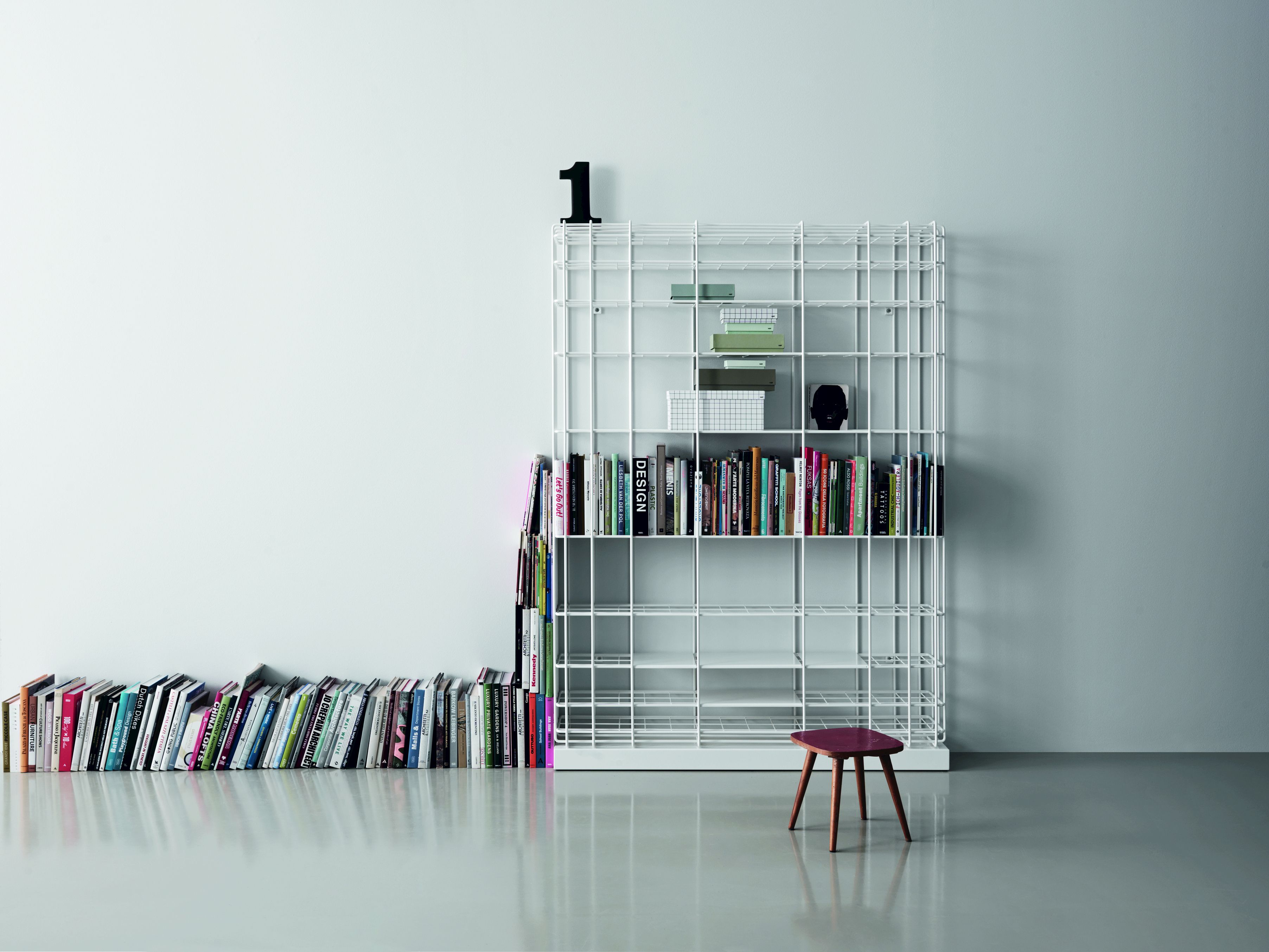 Самонесущий книжный шкаф из железа Saba Italia Leyva ARCH-00039996 - Вид №1