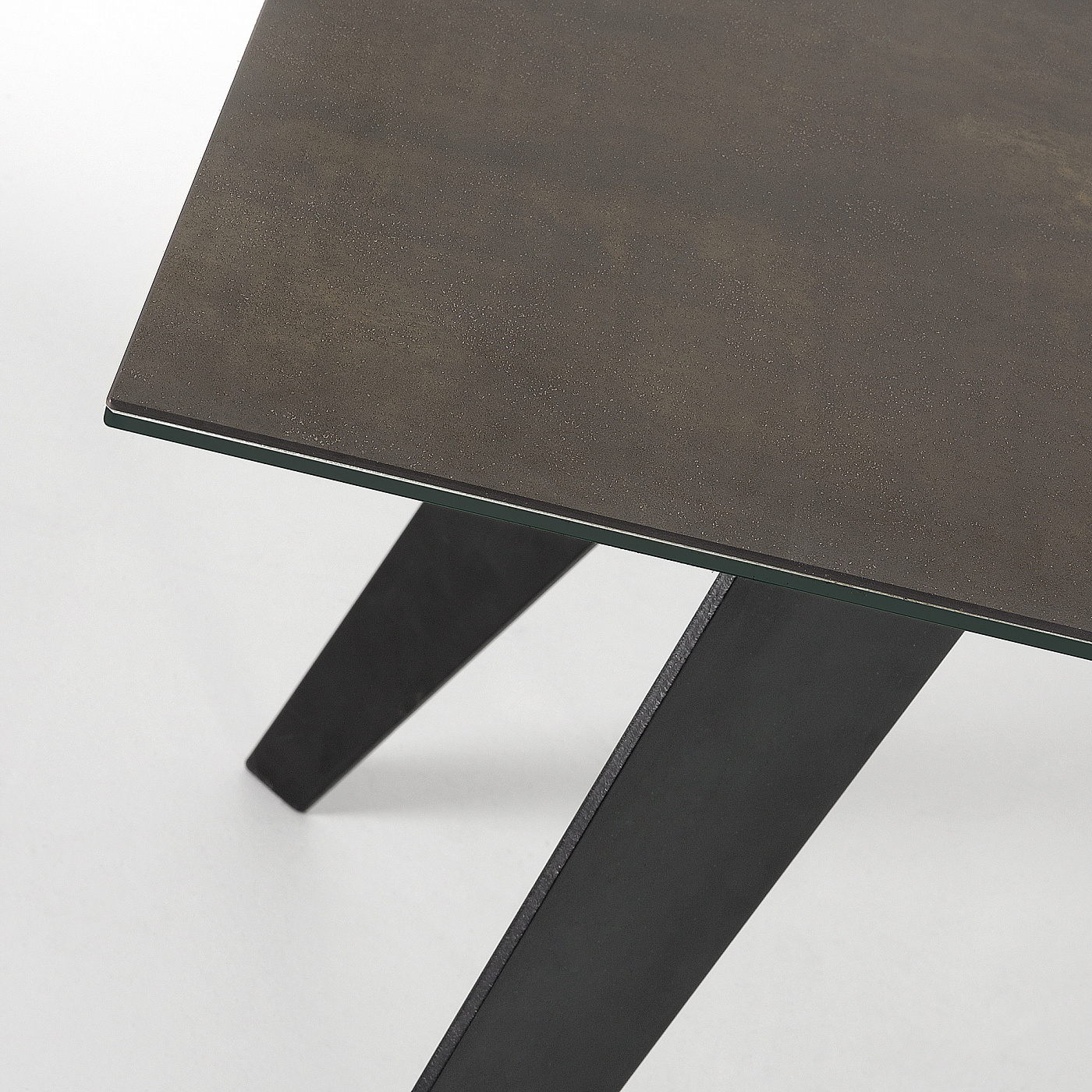 053260 Стол Nack 180x100 Черный керамический La Forma Koda 