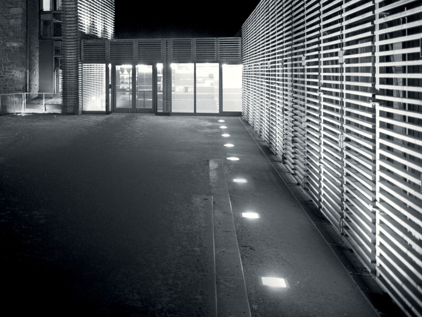 Открытый светодиодный маркер SIMES ARCH-00072972