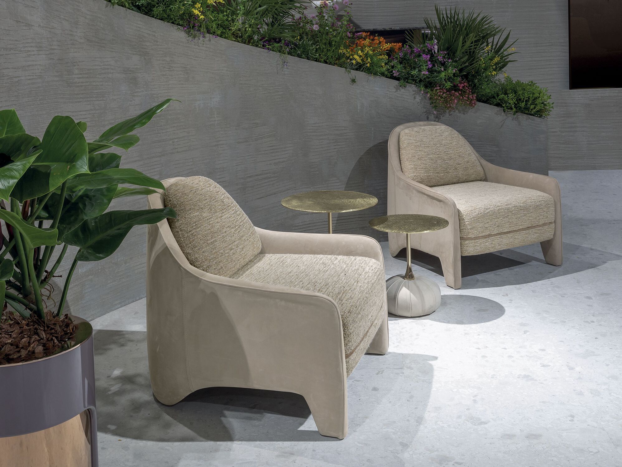 Тканевое кресло с подлокотниками Longhi Blooming ARCH-00083259 - Вид №1