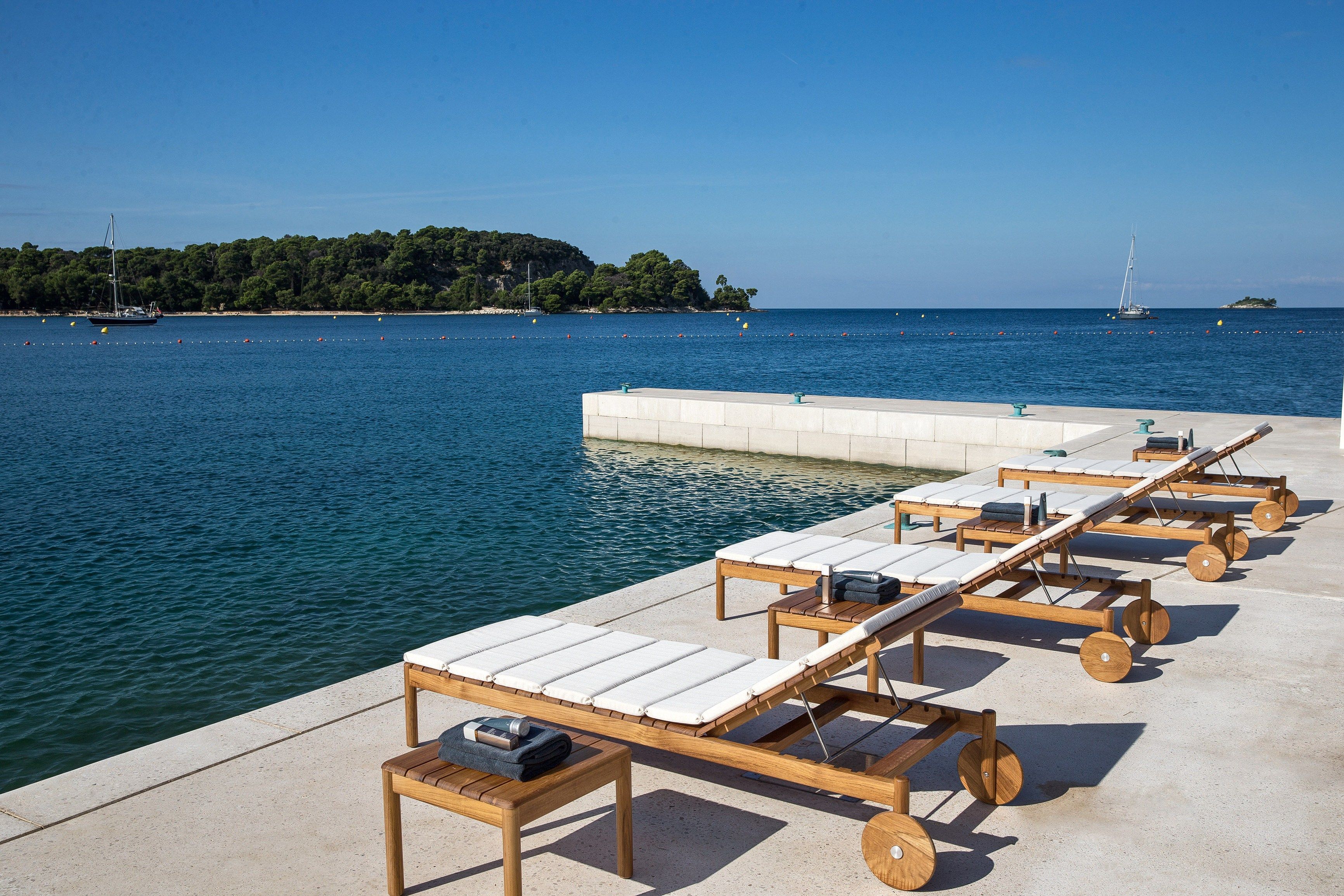 Квадратный стол из тикового дерева Varaschin штрих-код ARCH-00038898 - Вид №4