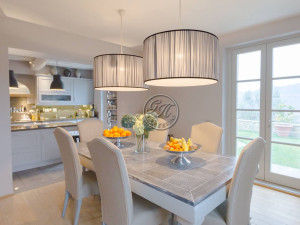 Деревянный прямоугольный стол на заказ