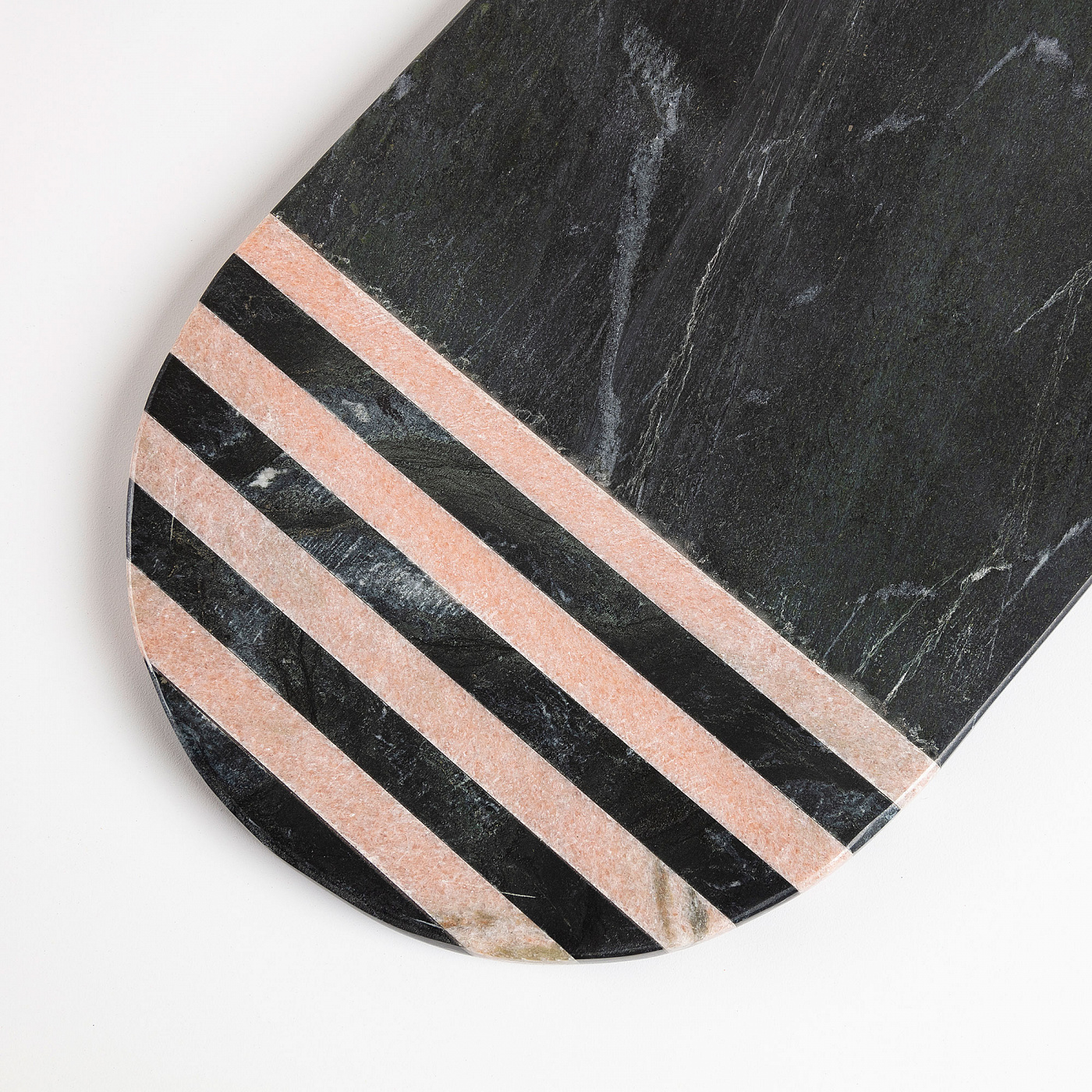 068103 Разделочная доска мрамор черный La Forma Brontwell 