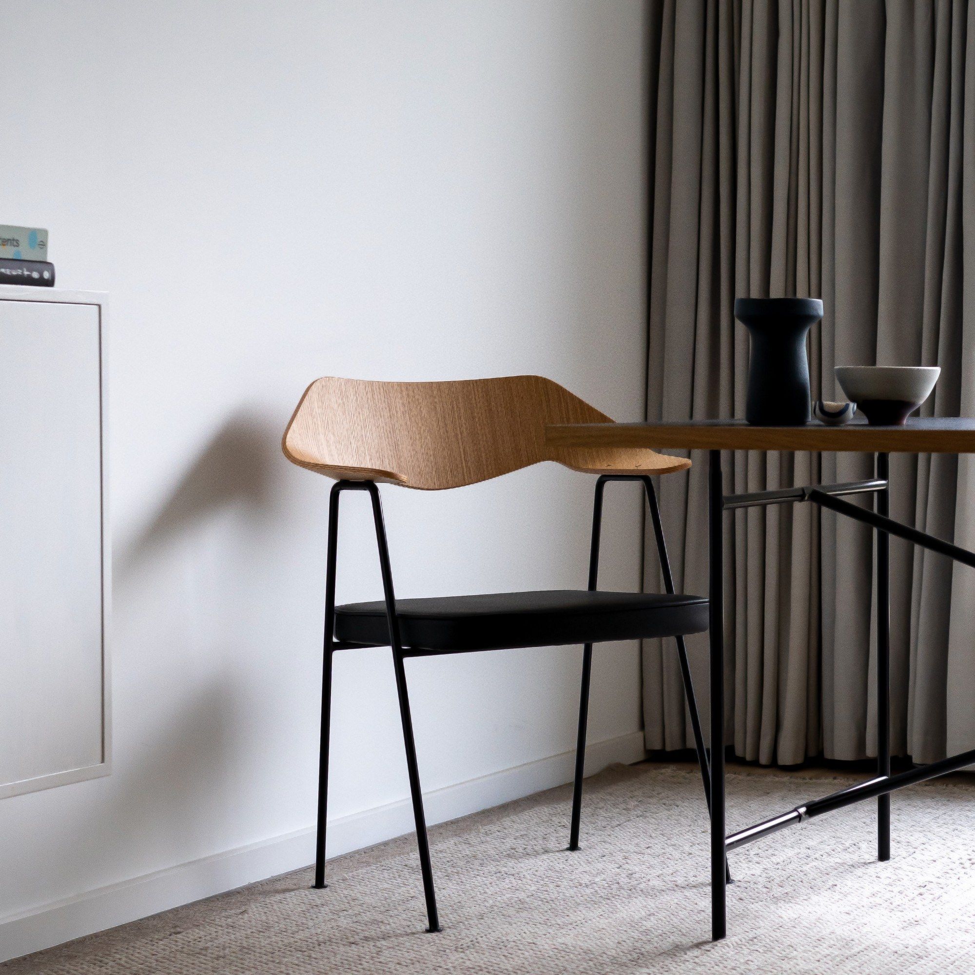 Стул с подлокотниками из кожи и шпона Case 675 ARCH-00046033 - Вид №19