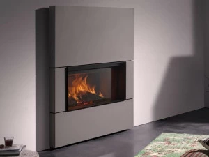 Stûv Закрытый дровяной камин с панорамным остеклением Stûv 22