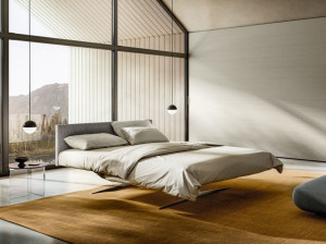 Двуспальная кровать с мягким изголовьем