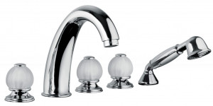 05531 / D Палубная ванна на пять отверстий и смеситель для душа с набором для душа. Bongio Rivoli