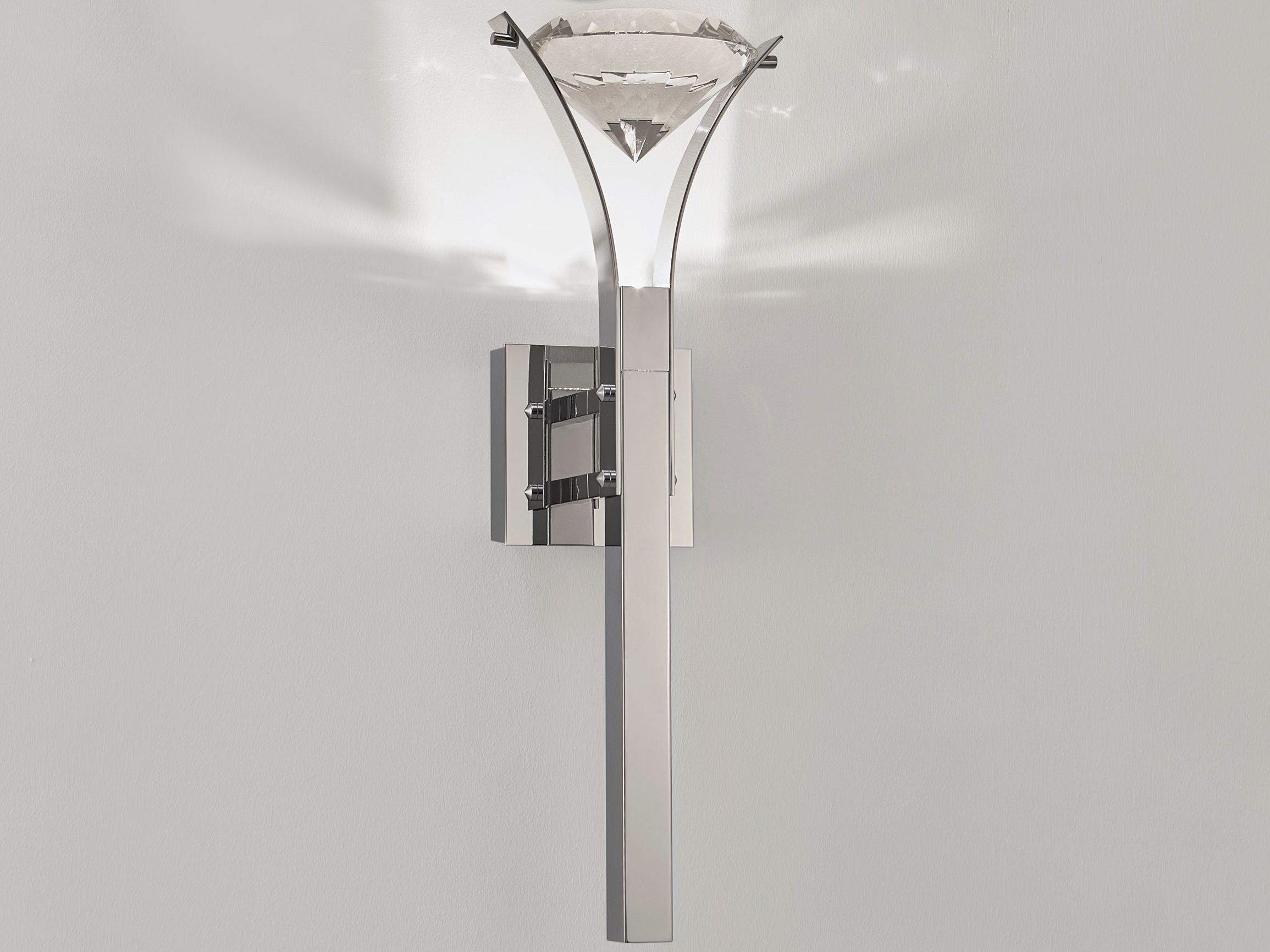 Металлический настенный светильник с фиксированной рукояткой ILFARI Elements of Love ARCH-00142905