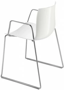 arper Стул на санках с подлокотниками Catifa 46