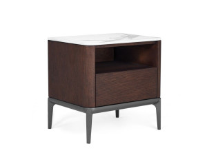 Деревянная тумбочка