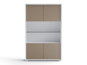 Шкаф с распашными дверцами