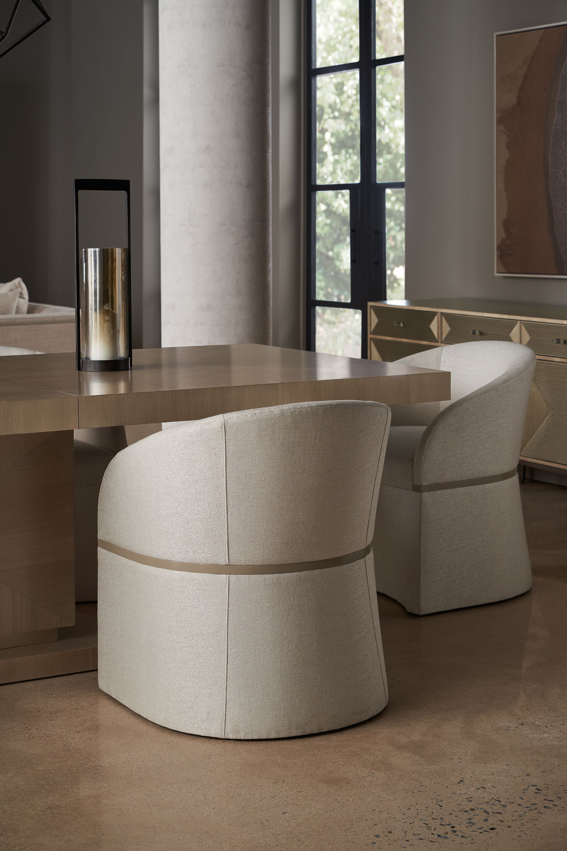 Бархатный мягкий стул с колесами Caracole DUNE ARCH-00050223 - Вид №1