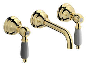 Настенный смеситель для раковины с 3 отверстиями