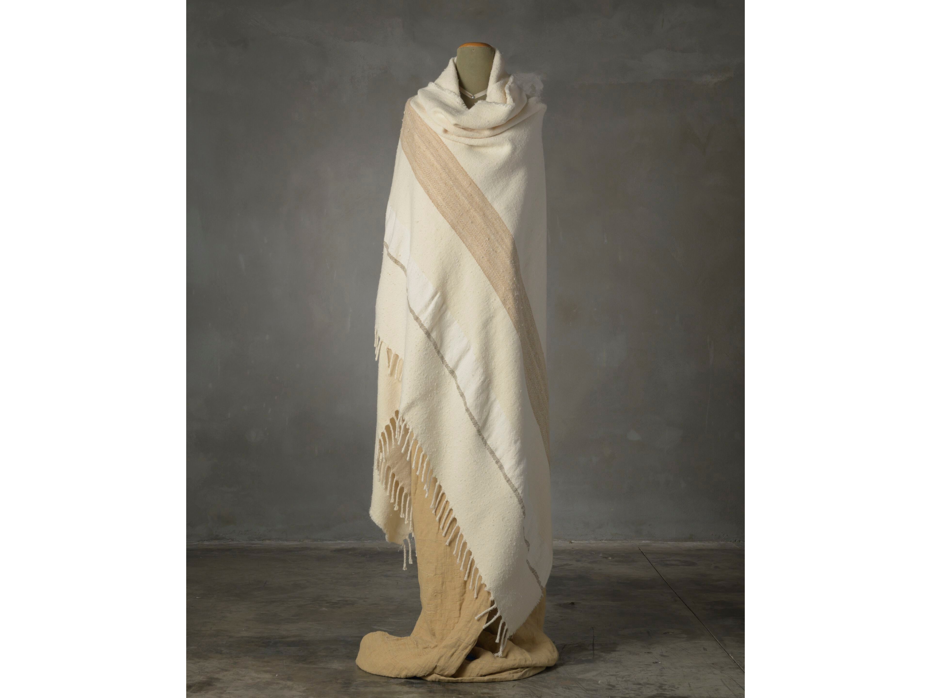 Шелковые и льняные пледы The House of Lyria SENJA.D1 ARCH-00009922