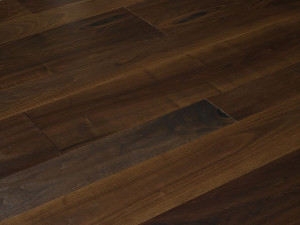 Биосовместимый трехслойный деревянный пол