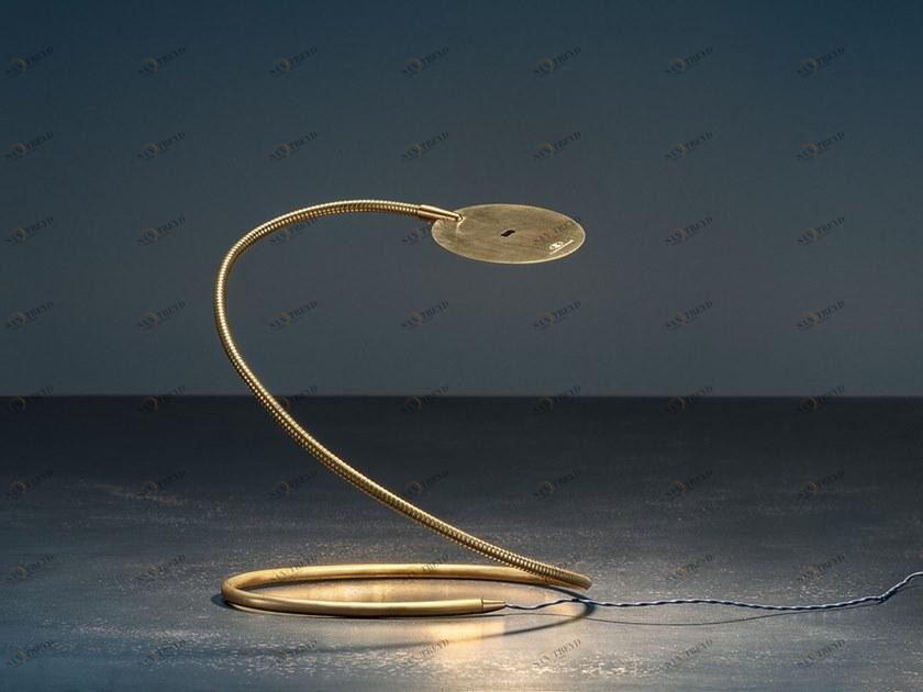 Catellani & Smith Настольная светодиодная лампа из латуни с гибким кронштейном Oggetti senza tempo Hrt