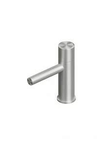 Стерео. 16 01. Смеситель для умывальника Quadrodesign