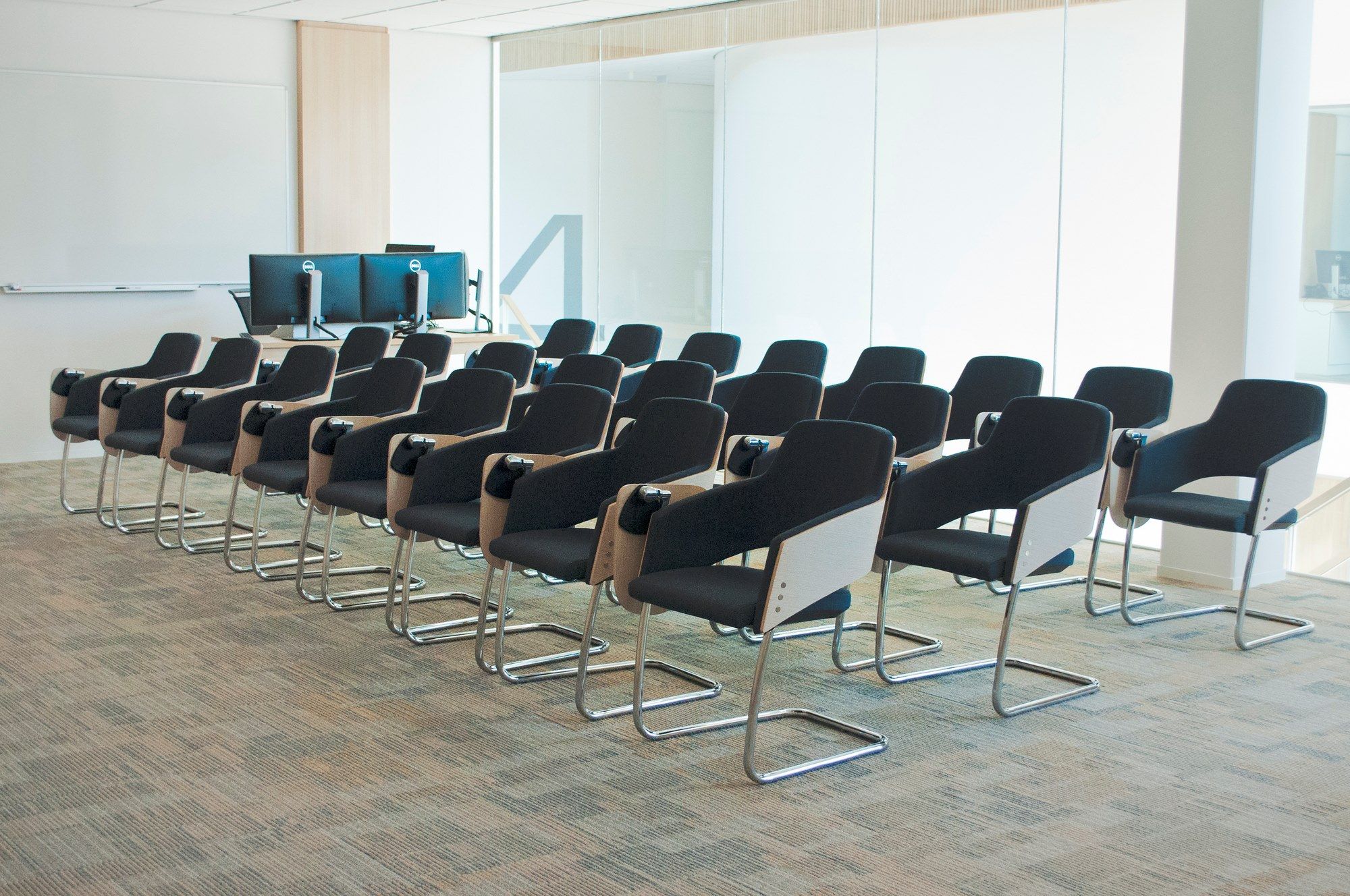 Стул для конференций из ткани с откидным верхом SITIA Major ARCH-00149333 - Вид №1