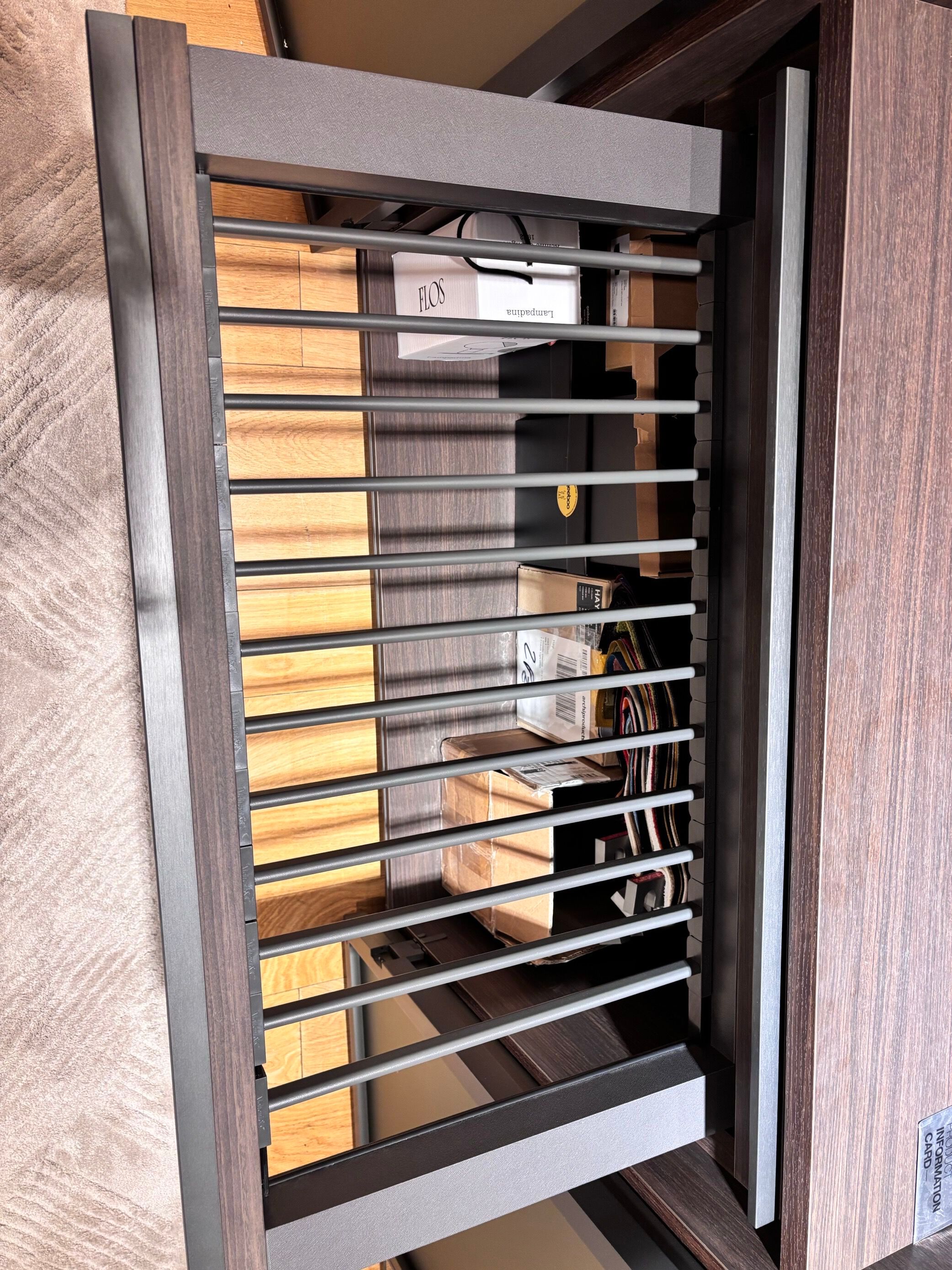 Набор лотков для предметов и выдвижная подставка для брюк для шкафов In Stock Molteni ARCH-00084692 - Вид №1