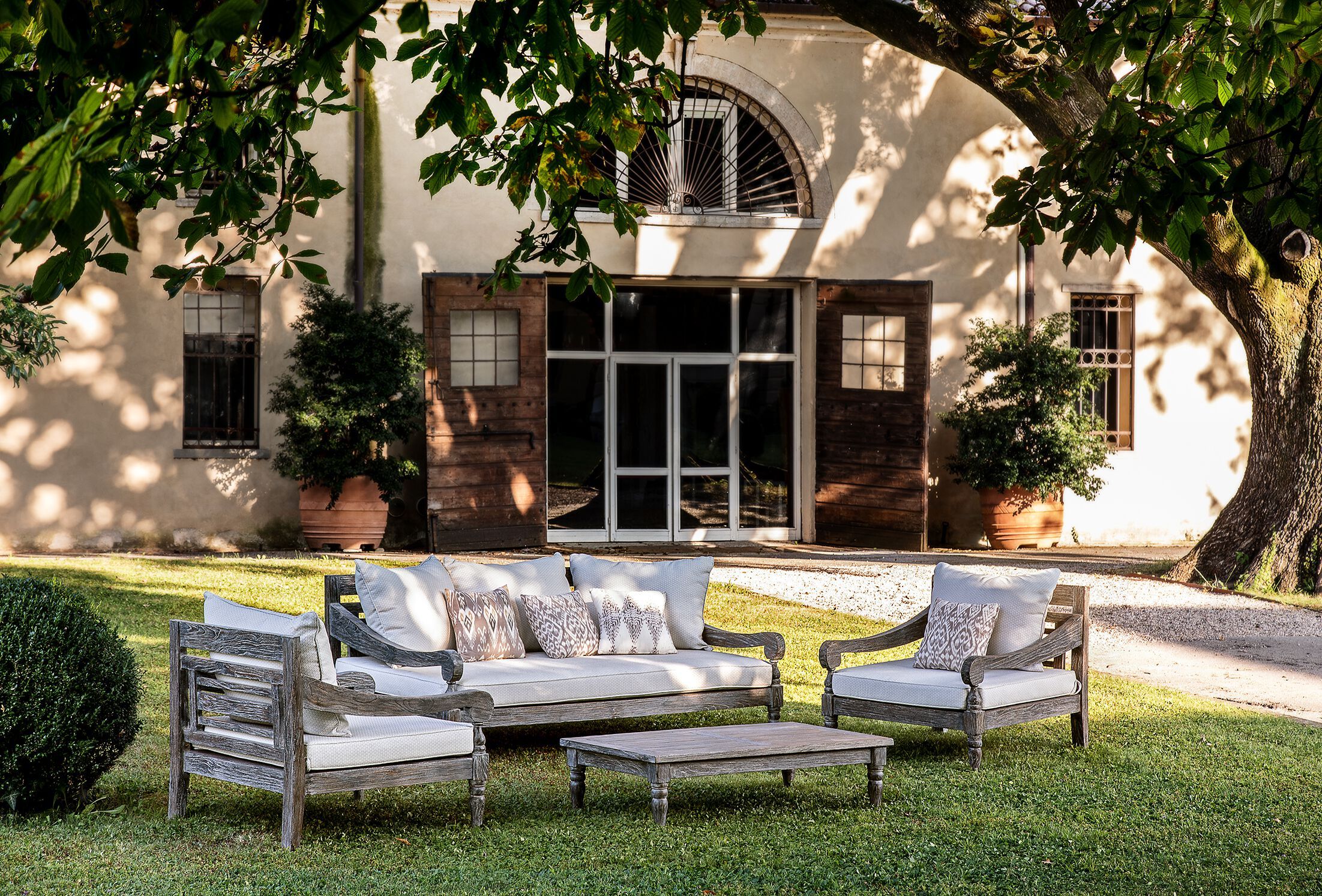 2-местный тканевый садовый диван cbdesign Colonial ARCH-00049647 - Вид №1