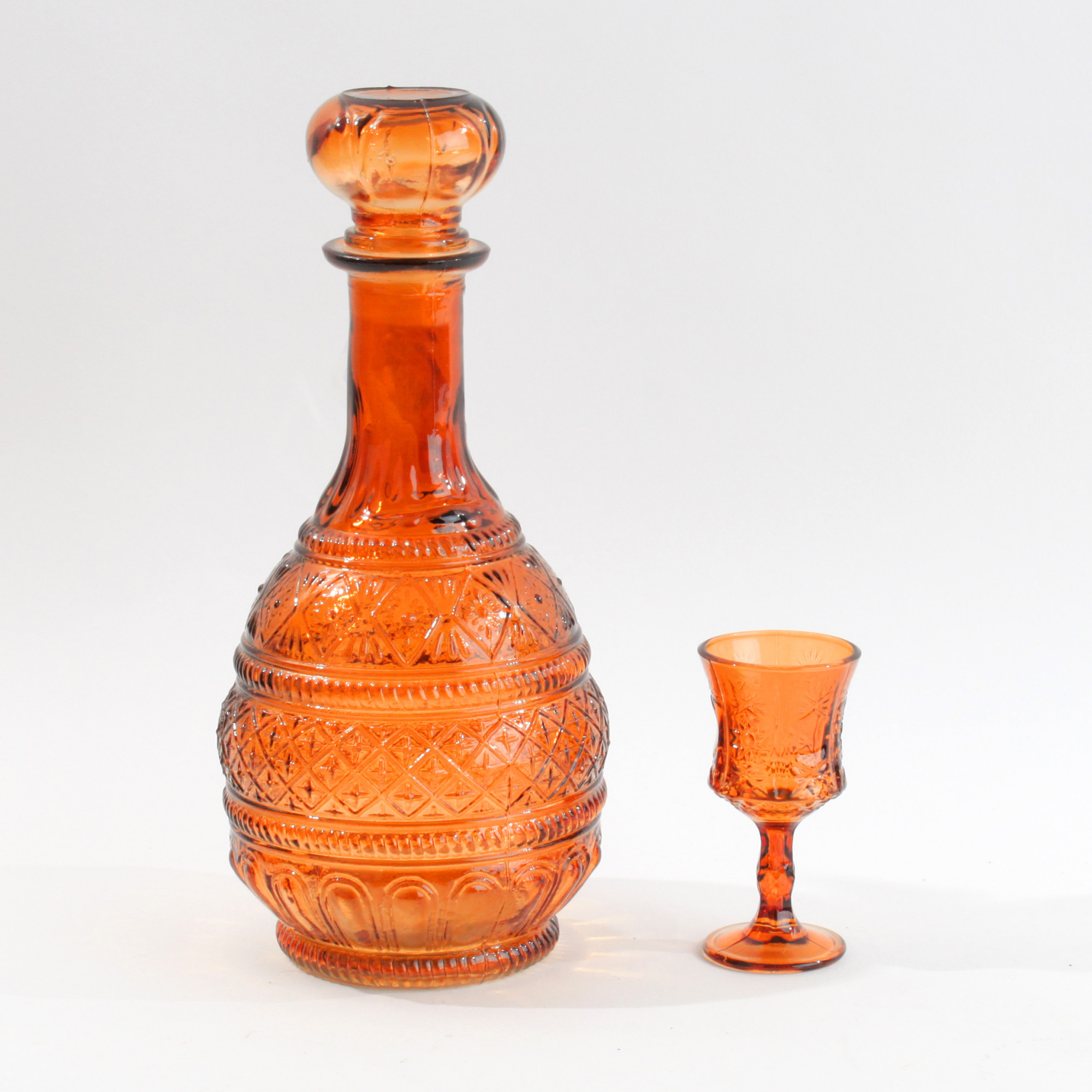 3870223.0010 Набор из 7 предметов: Графин и 6 стаканов TO4ROOMS 