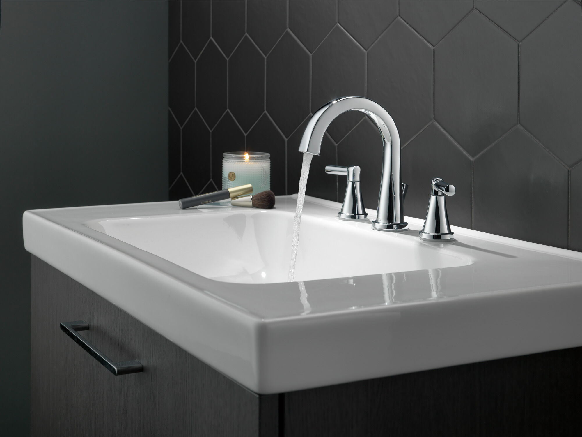 35891LF Смеситель для ванной комнаты с двумя ручками Delta Faucet Becker Хром  - Вид №2