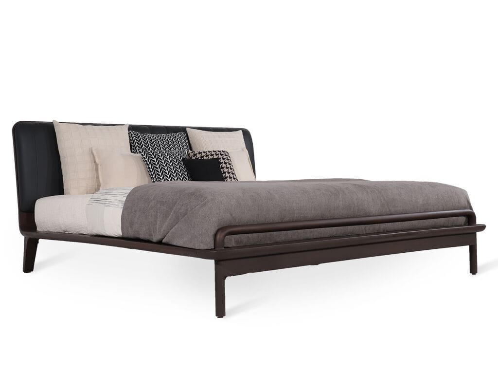 Кровать размера "king-size" из массива дерева с мягким изголовьем Alankaram KOLO ARCH-00111401