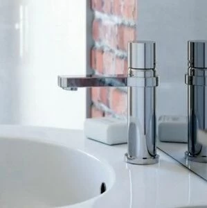 4881 1 TOOL Смеситель для раковины низкий цвет хром.