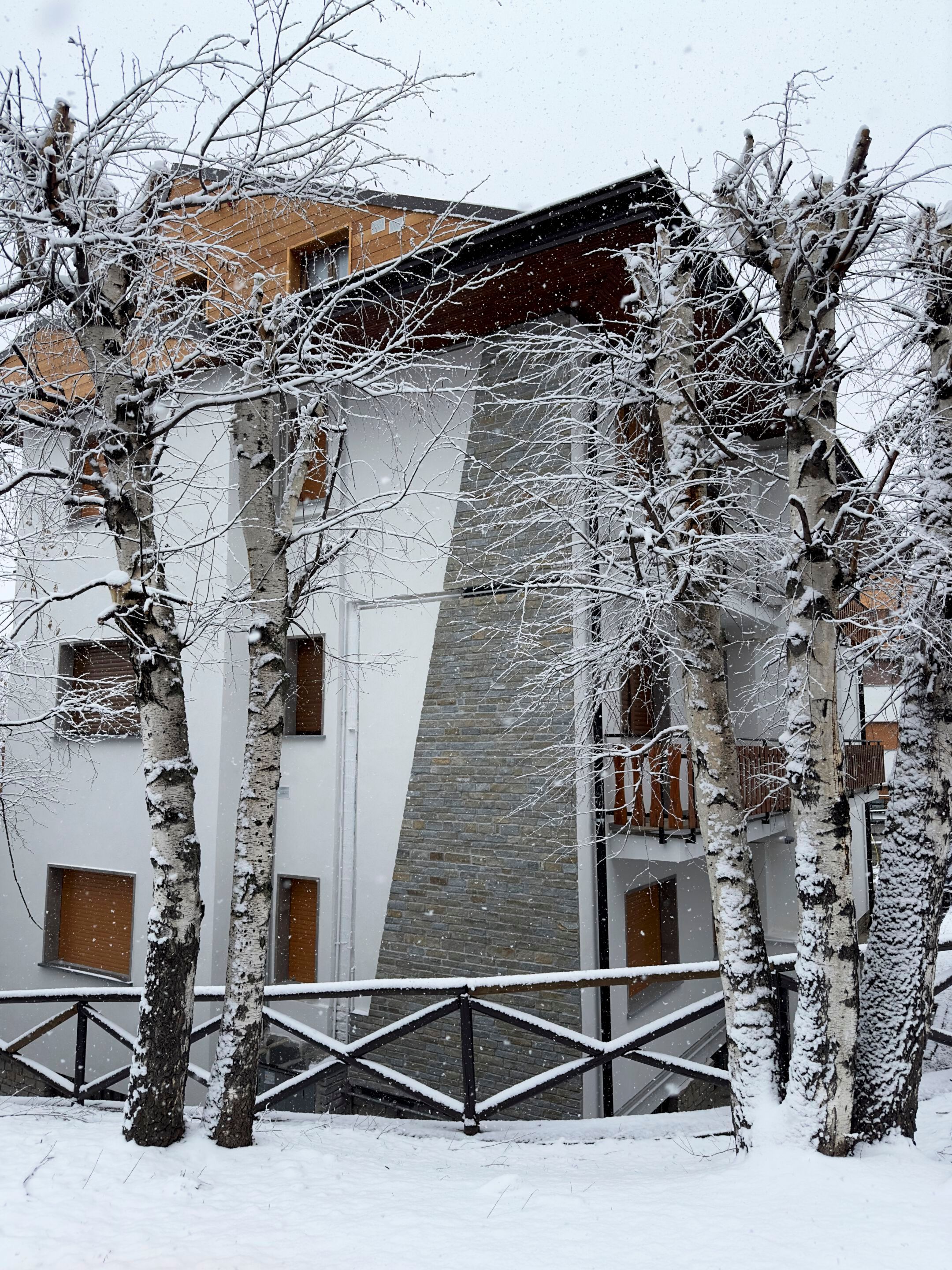 Натуральный каменный элемент для фасада B&B Rivestimenti Naturali камень ARCH-00077336 - Вид №1