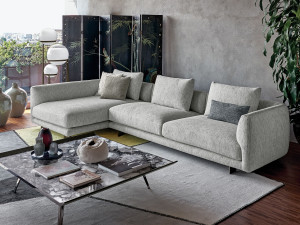 Диван с полуостровом