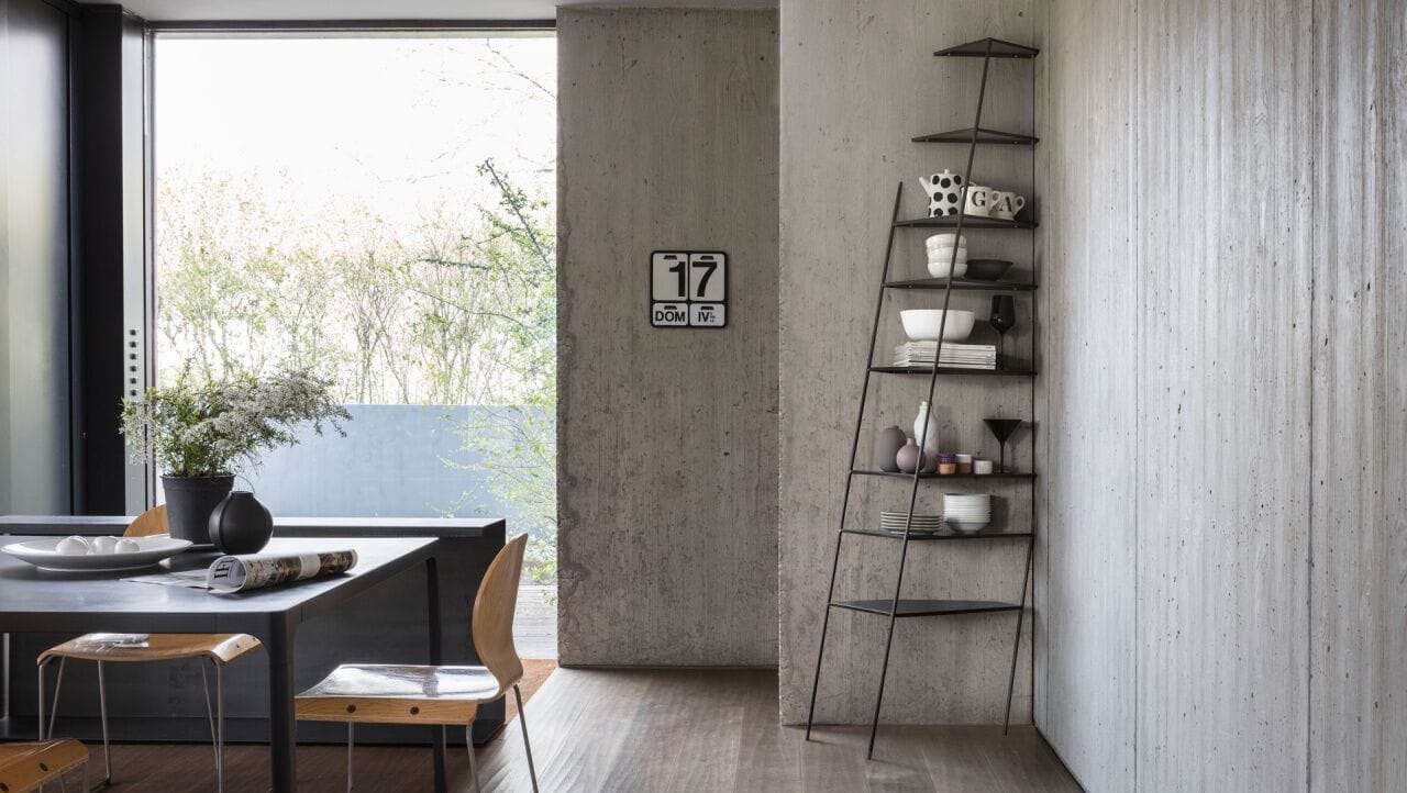 Окрашенный металлический угловой книжный шкаф Mogg MAMÀ ARCH-00064616 - Вид №1