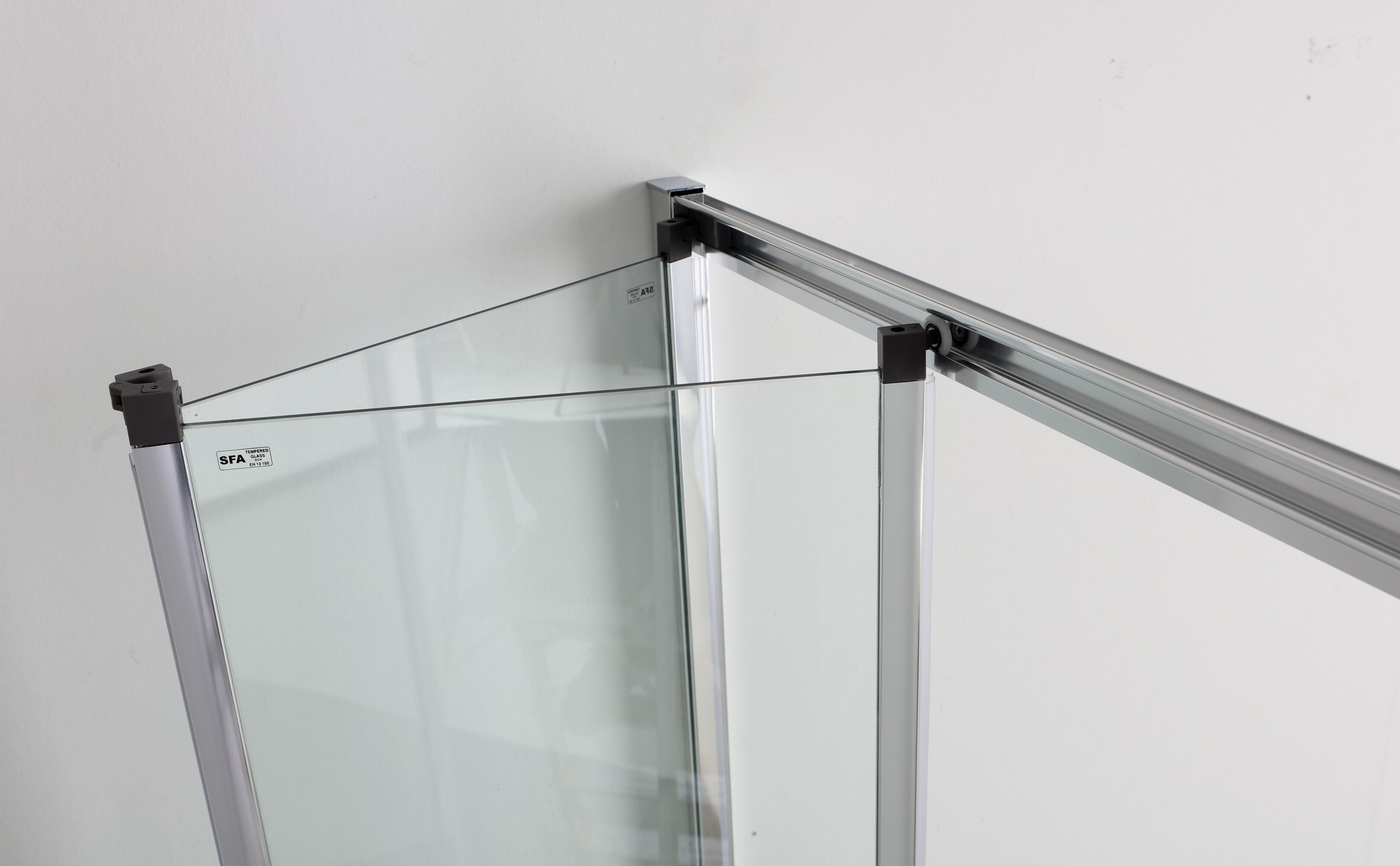 Нишевая душевая кабина с сильфонной дверью Kinedo Fast Plus ARCH-00020723