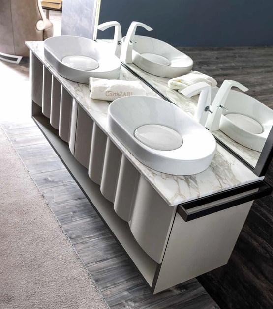 CorteZari Металлическая вешалка для полотенец в современном стиле Zoe gold 122-pa - Вид №1