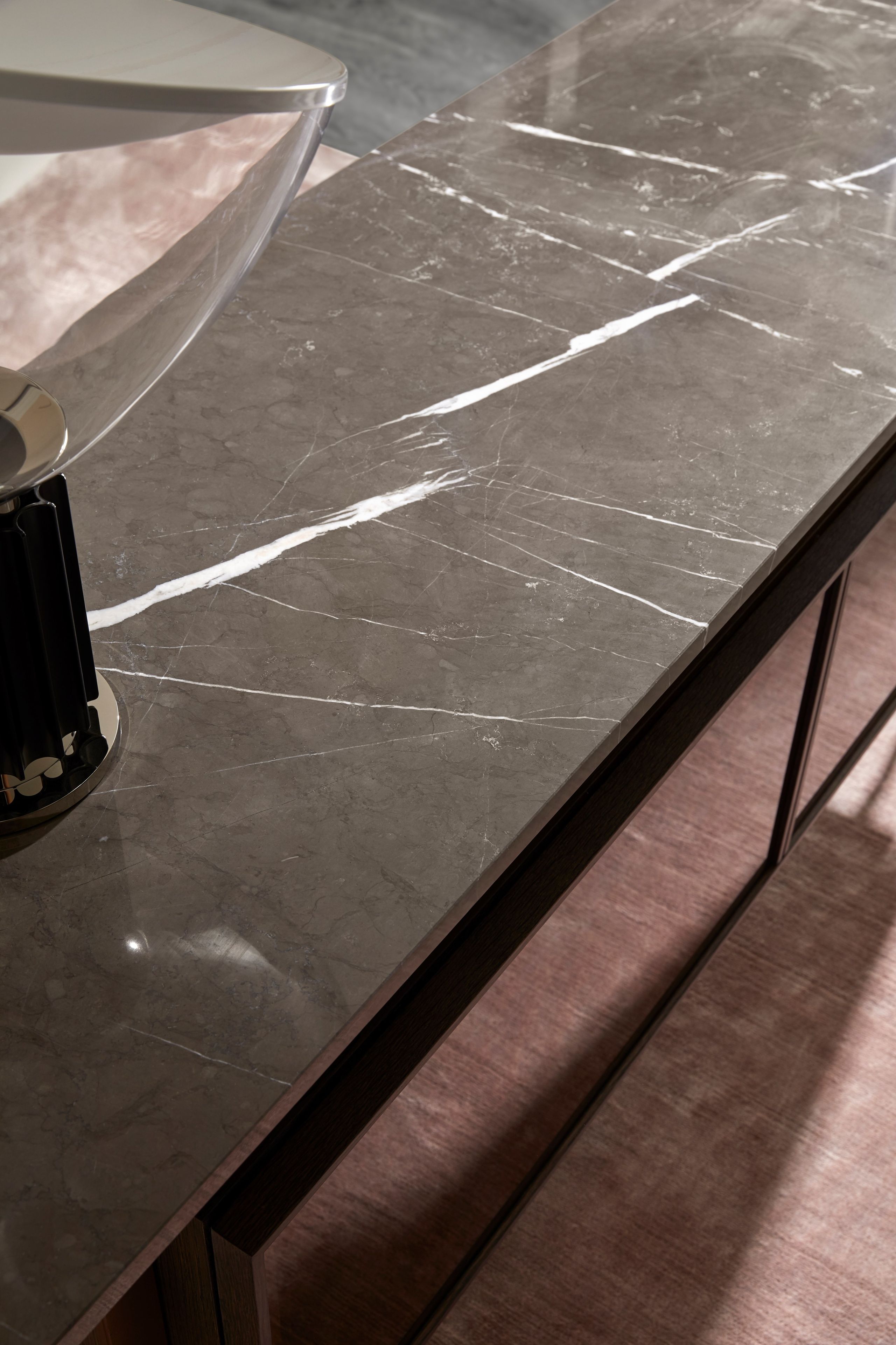 Шкаф из дерева и стекла с откидными дверями Punt Чикаго ARCH-00074008 - Вид №25