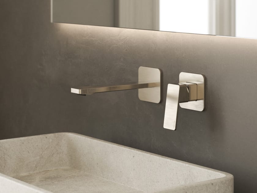 Латунный однорычажный настенный смеситель для раковины с 2 отверстиями Rubinetterie Treemme PA36 ARCH-00041005