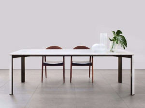 Стол из каррарского мрамора