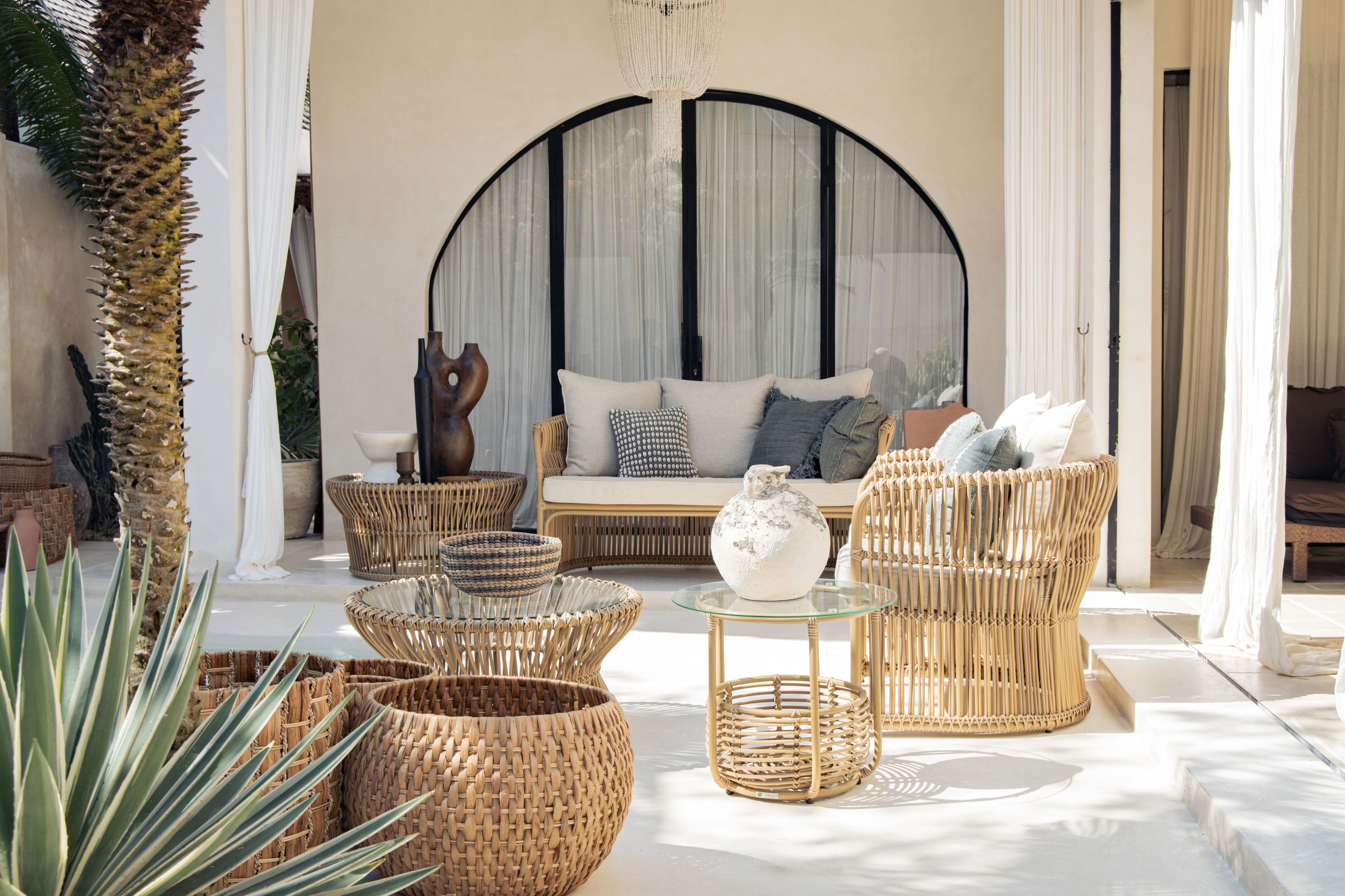 Стеклянный круглый садовый столик cbdesign Space ARCH-00141762 - Вид №1