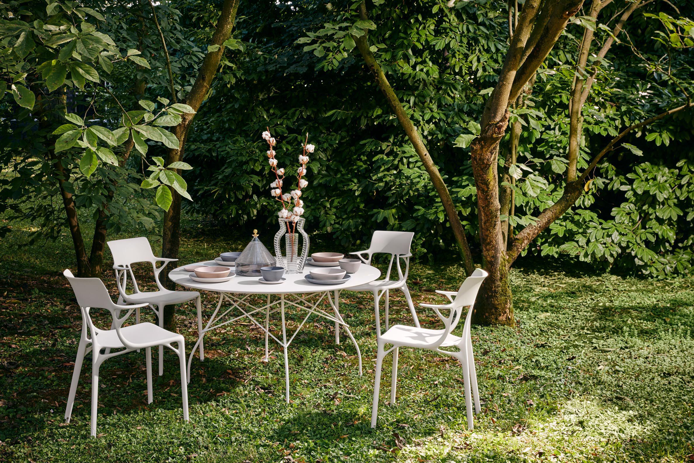 Круглый садовый стол со стальным основанием и столешницей из керамогранита Kartell GLOSSY ARCH-00030876 - Вид №14