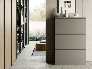 Деревянный шкаф для обуви