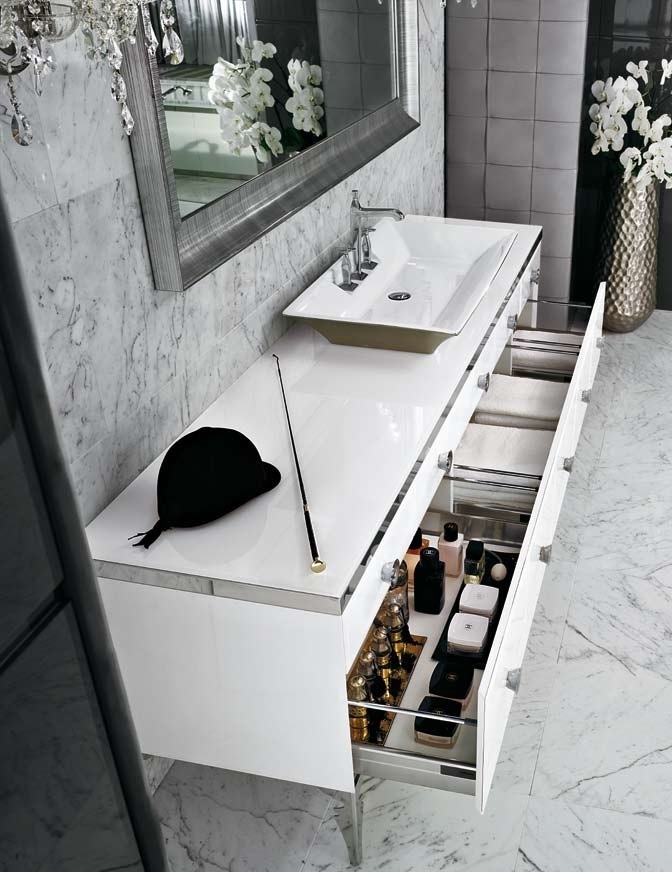 MAJESTIC 02 Комбинация ванной комнаты в отделке VETRO Santreyd 812 - Вид №4