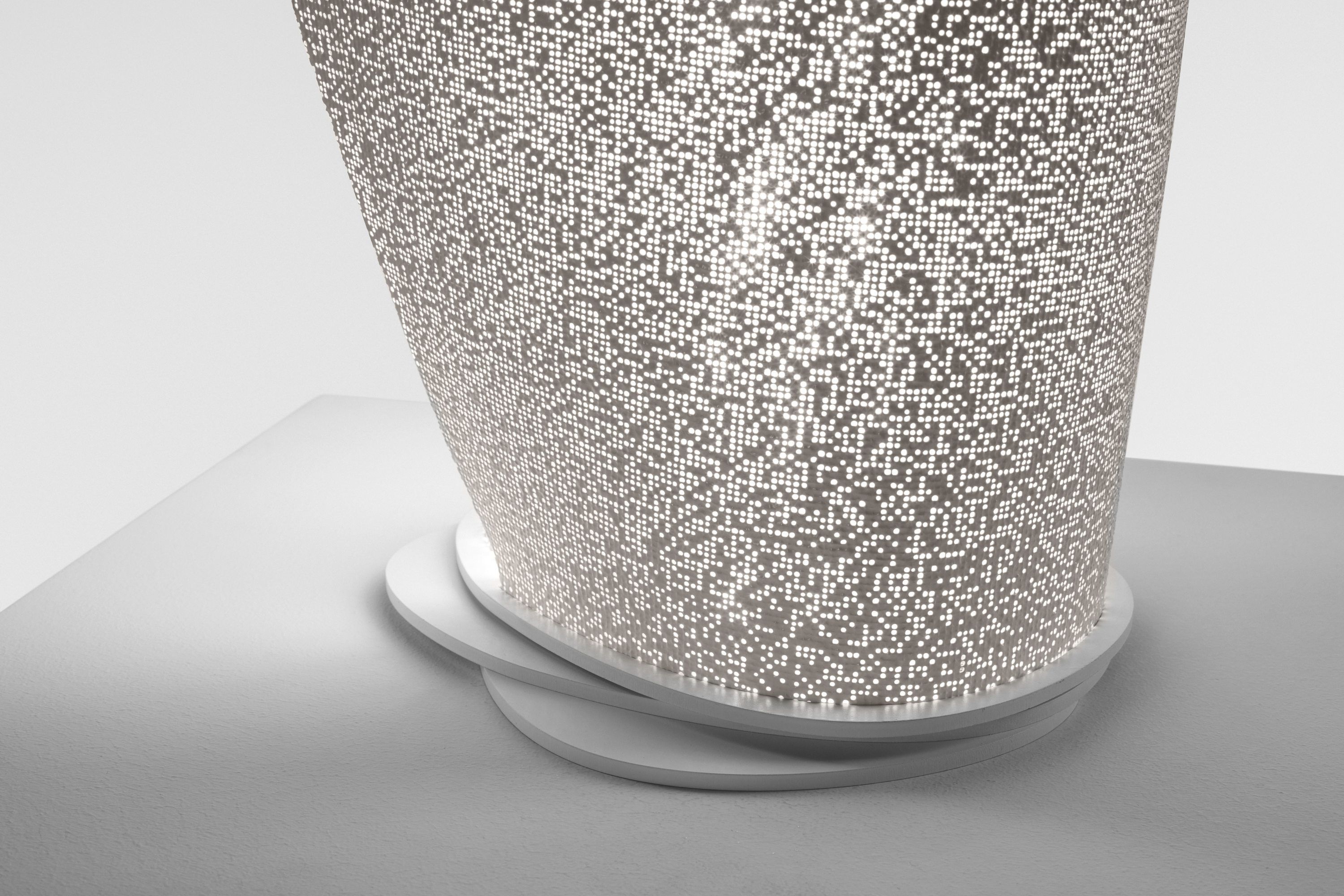 Настольная лампа из нержавеющей стали A-Emotional Light BLOSSOM ARCH-00141700 - Вид №9