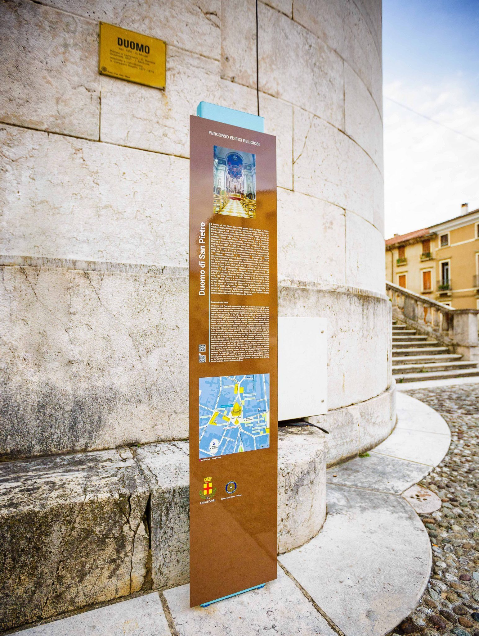 Wayfinding Totem Details Lab23 Автобусные Остановки / Витрины  - Вид №2